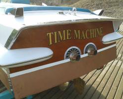 Awar winnging boat